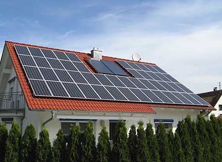 ルクサーソーラー太陽光発電の特徴